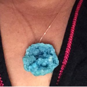 Blue geode necklace with invisible chain new